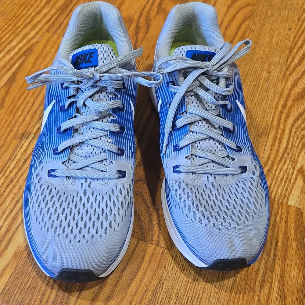 Nike Gray and Blue Athletic Sneakers - Picture 2 of 15